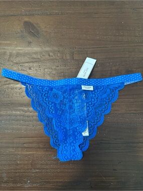 *RARE* Gilly Hicks/ Hollister Royal Blue Lace String Bikini Panties - Small